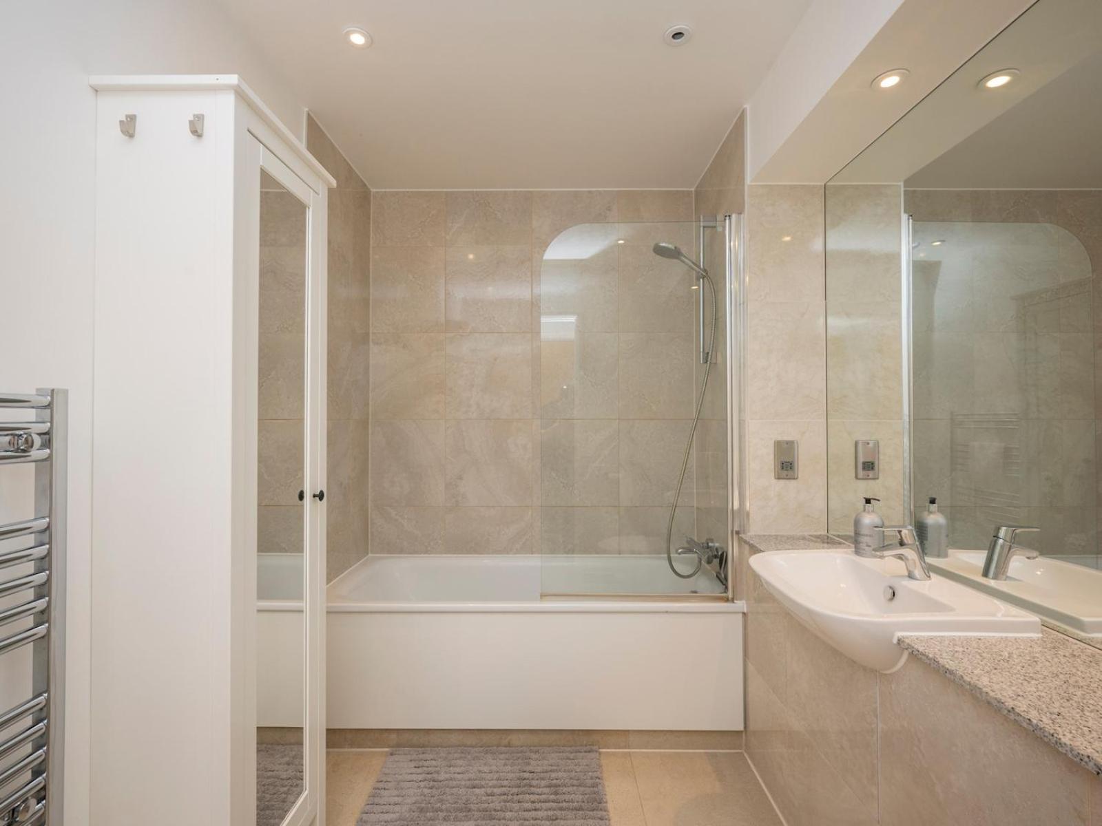 Camberwell Central Spacious Townhouse Se5 Pass The Keys Londres