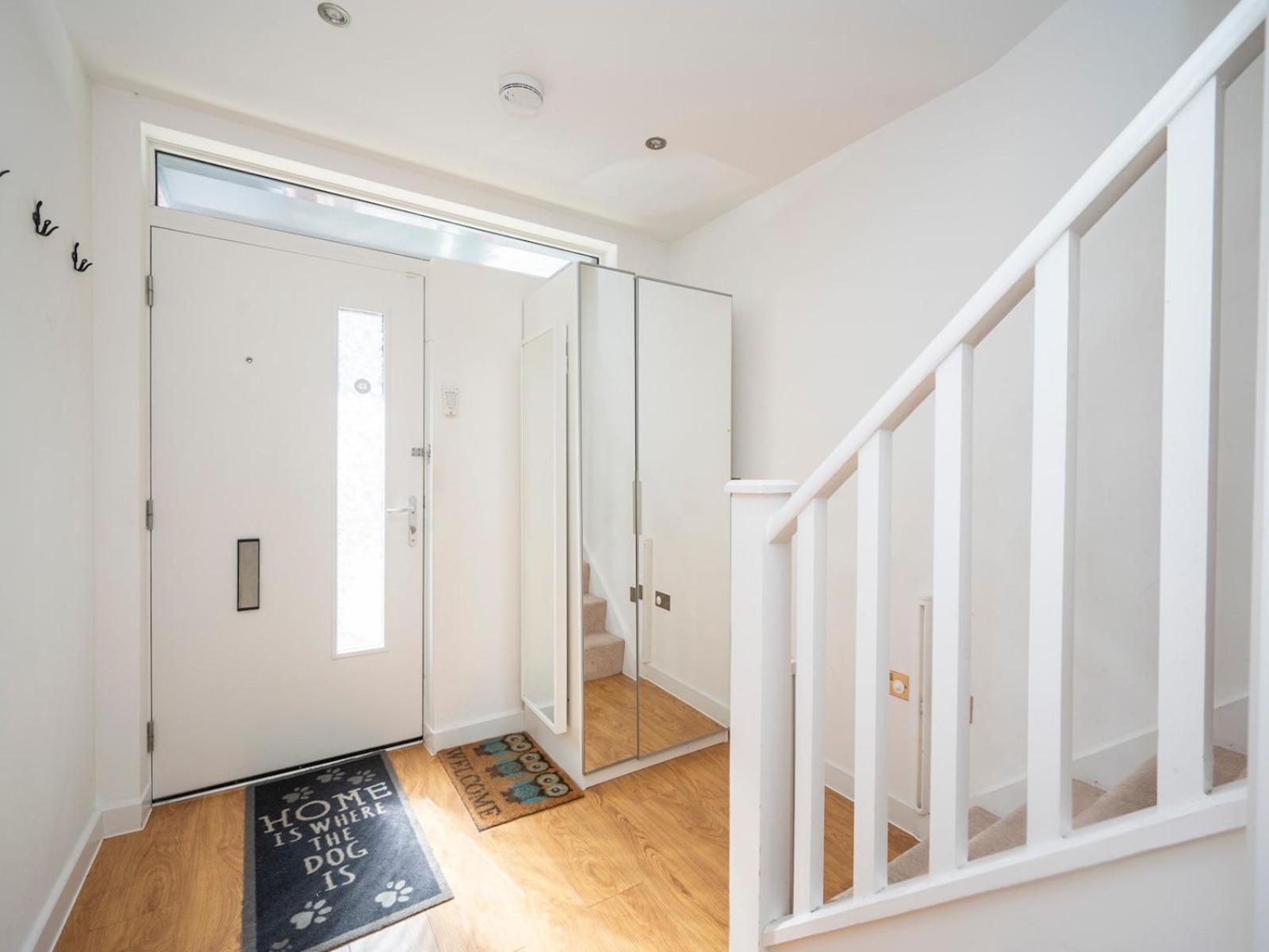 Camberwell Central Spacious Townhouse Se5 Pass The Keys Hébergement de vacances *
