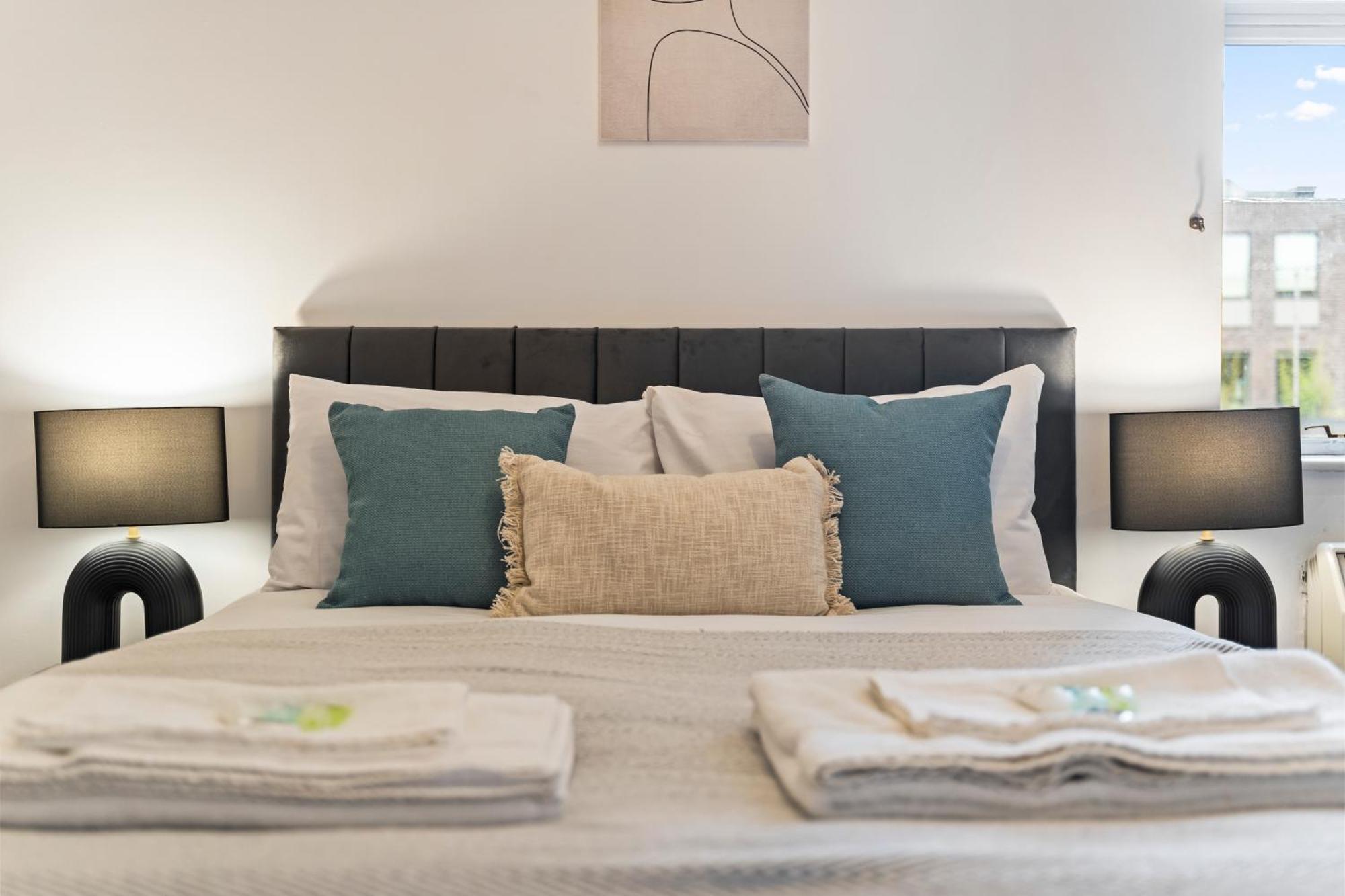 Waterloo - Modern & Spacious - Ideal For Business Workers And Families - 15 Min Walk From London Bridge Apartment *