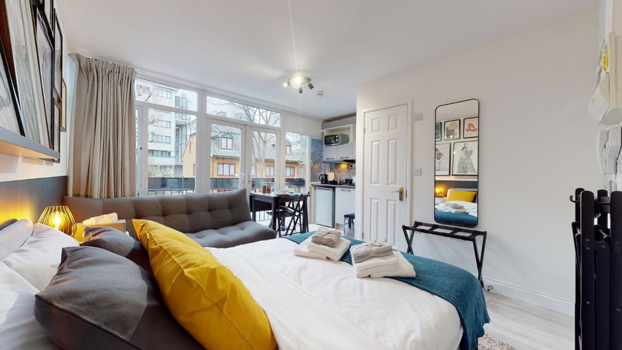 Stylish Near Regents Park! London