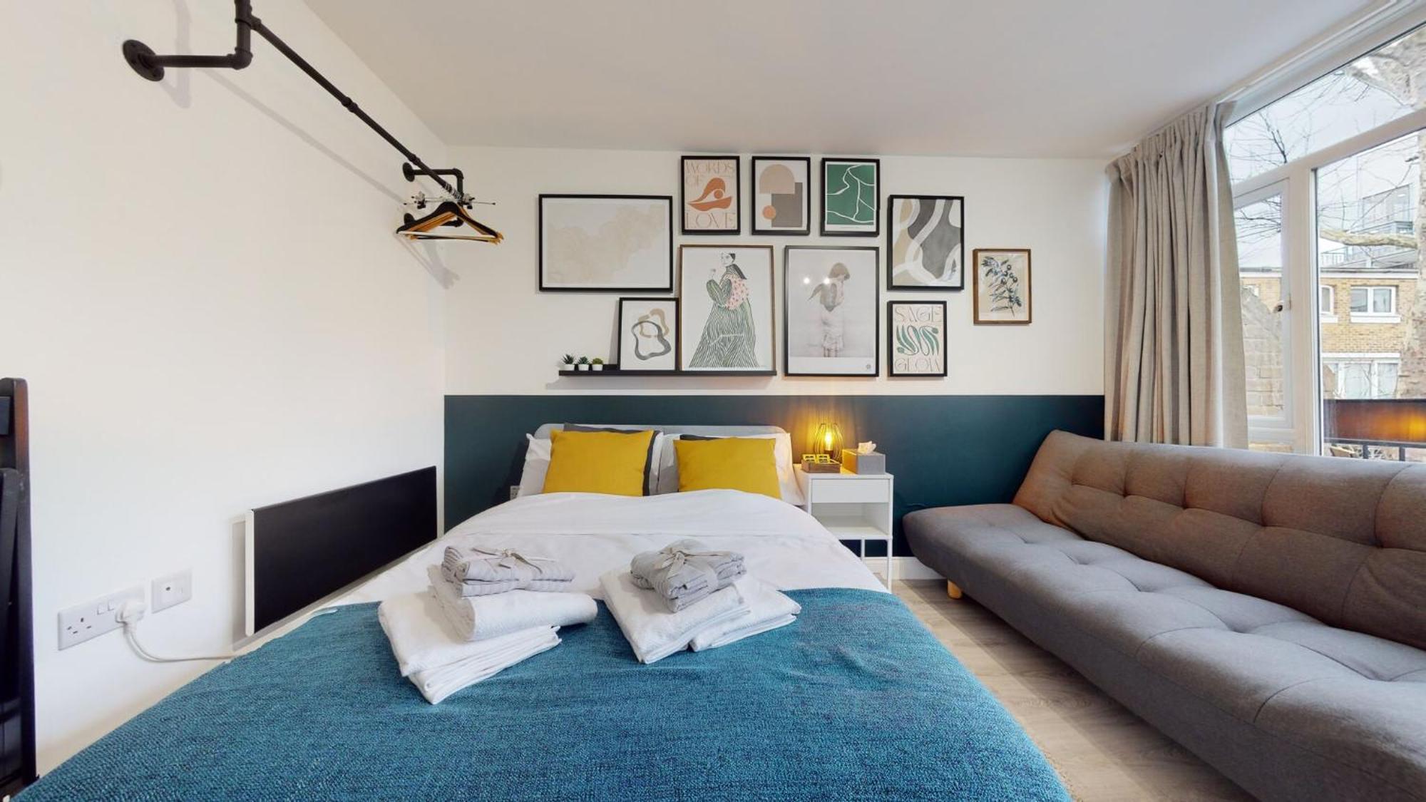 Stylish Near Regents Park! Apartment
