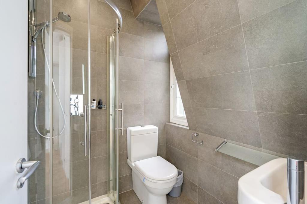 Appartement Stunning 4 Bedroom In Holland Park