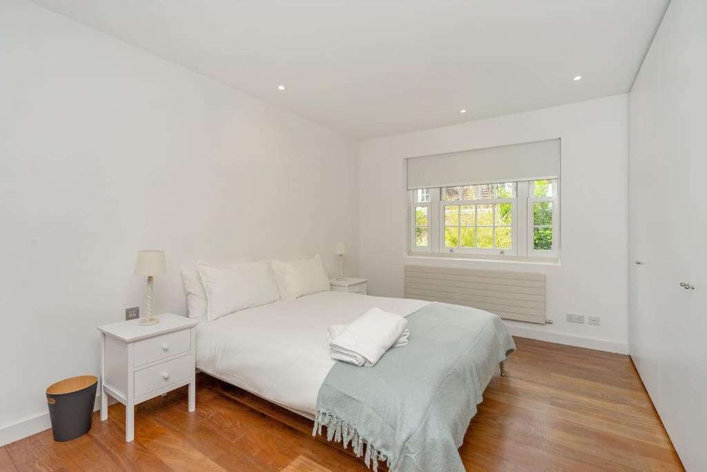 Appartement Stunning 4 Bedroom In Holland Park *