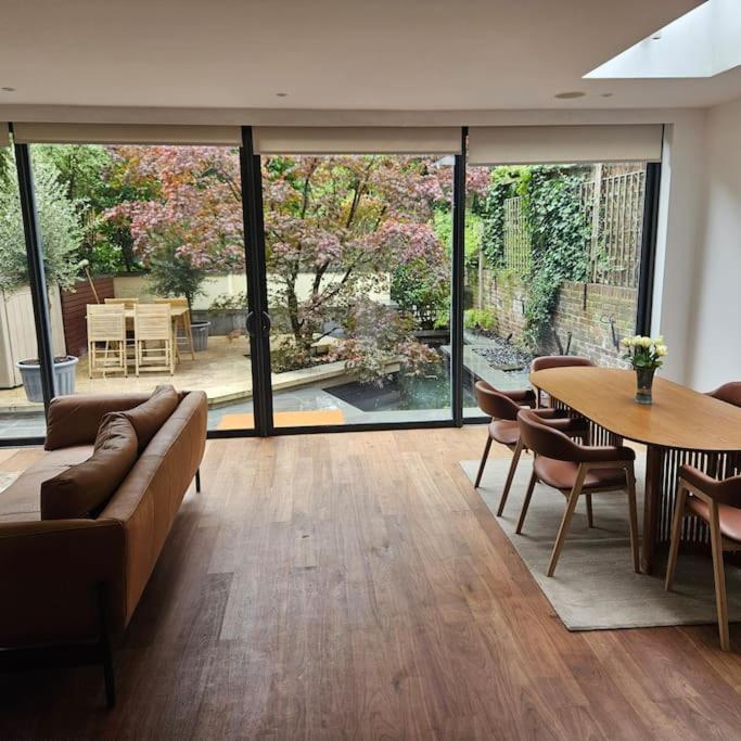 Stunning 4 Bedroom In Holland Park Appartement *
