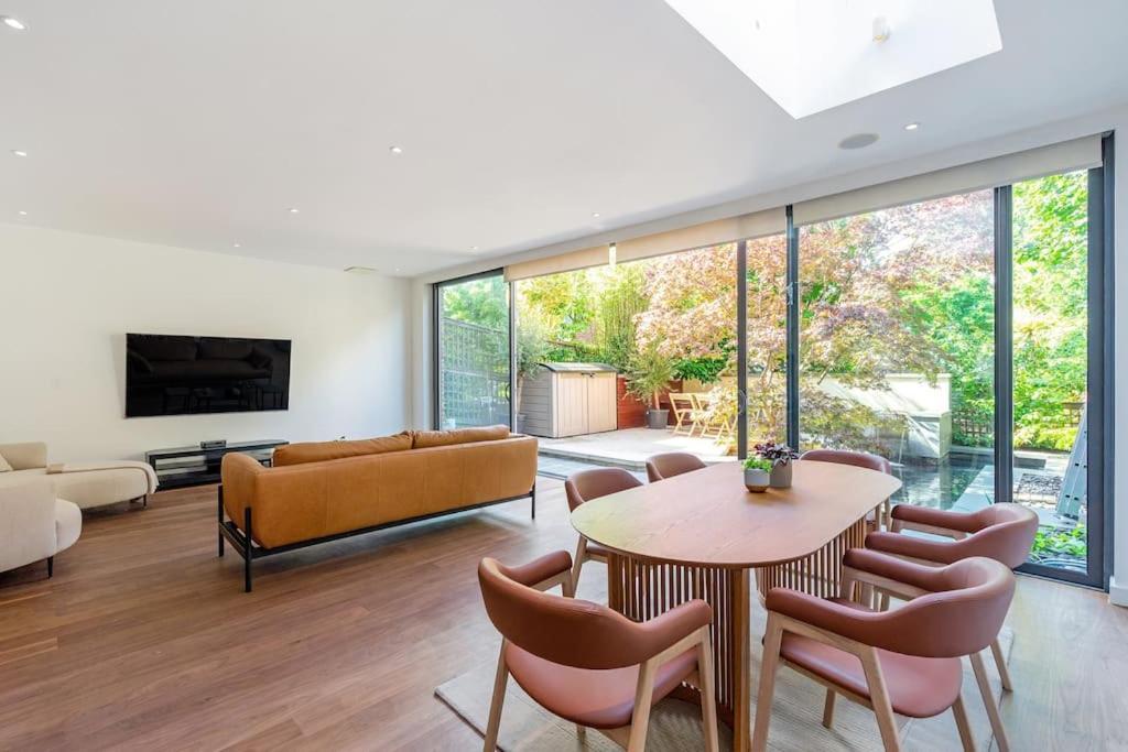 Stunning 4 Bedroom In Holland Park Appartement *