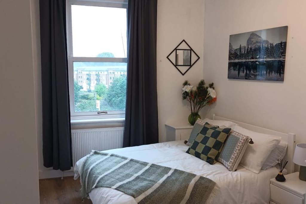 F2 2 Bed Flat In Hammersmith Opposite Olympia - Sleeps 5 People Appartement