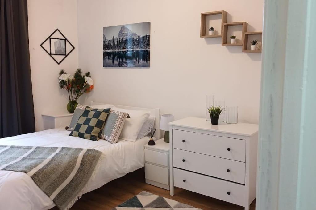 F2 2 Bed Flat In Hammersmith Opposite Olympia - Sleeps 5 People Appartement