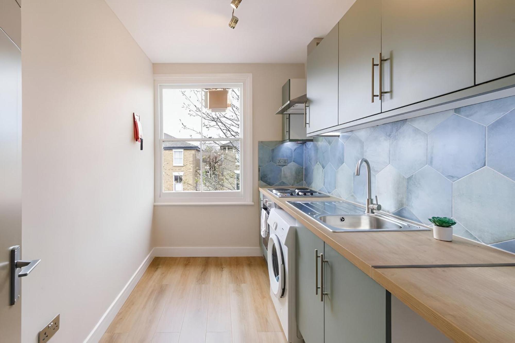Serene Getaway With Calming Ambiance Londres