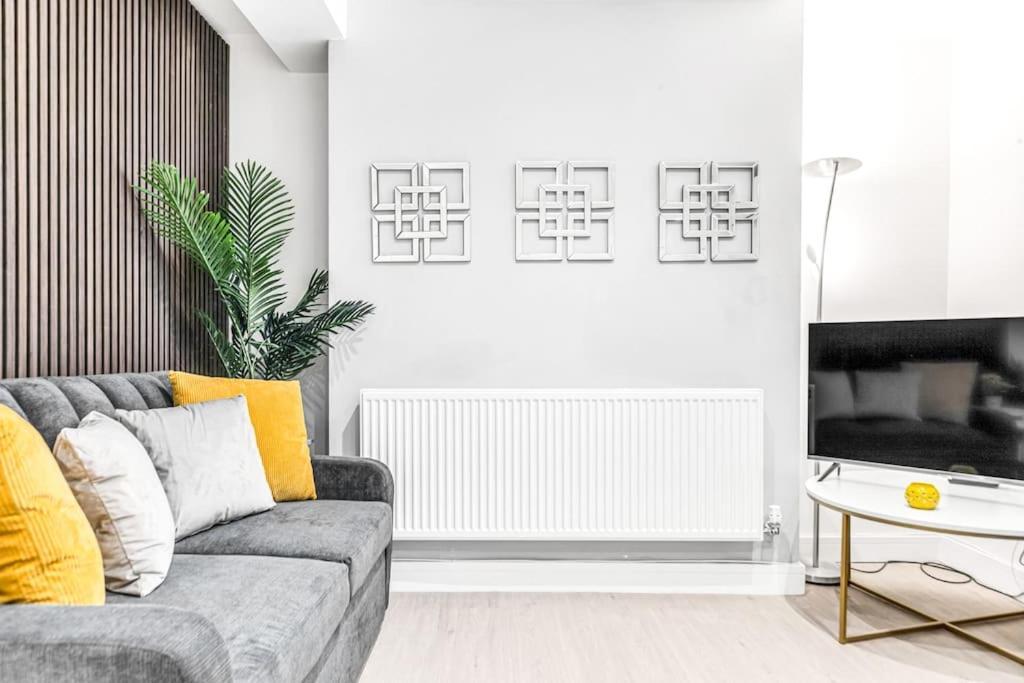 Apartment Luxaway Holland Park With Ac - Sleeps 8