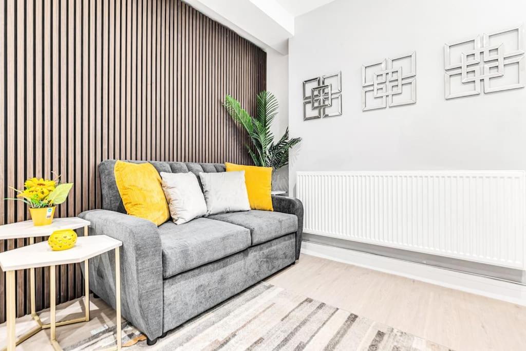 Luxaway Holland Park With Ac - Sleeps 8 * London