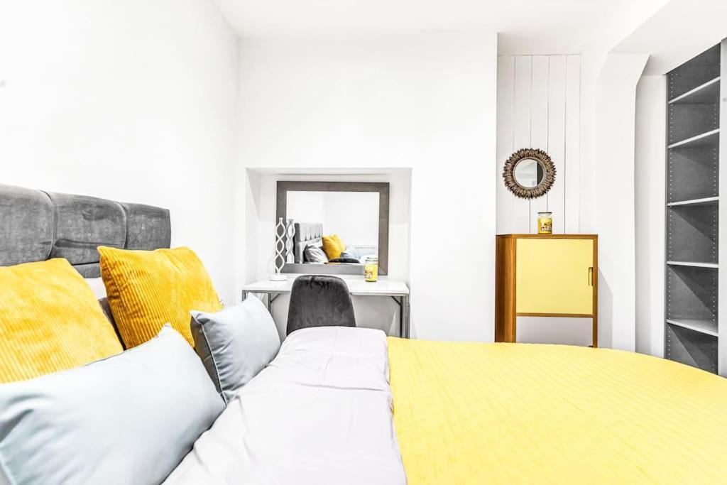 Luxaway Holland Park With Ac - Sleeps 8