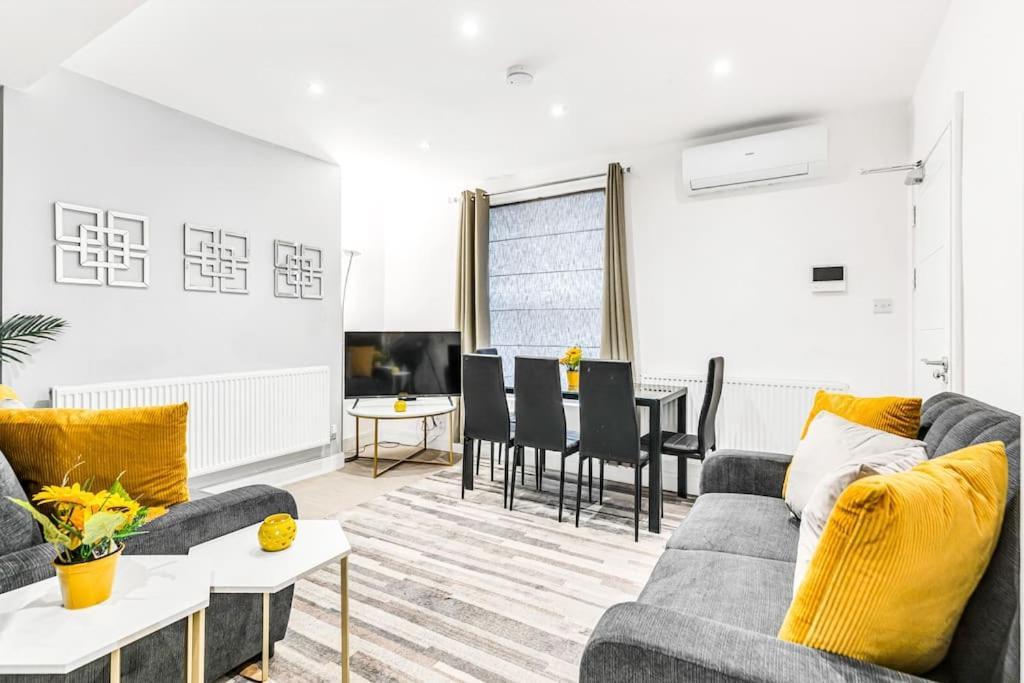 Luxaway Holland Park With Ac - Sleeps 8 *