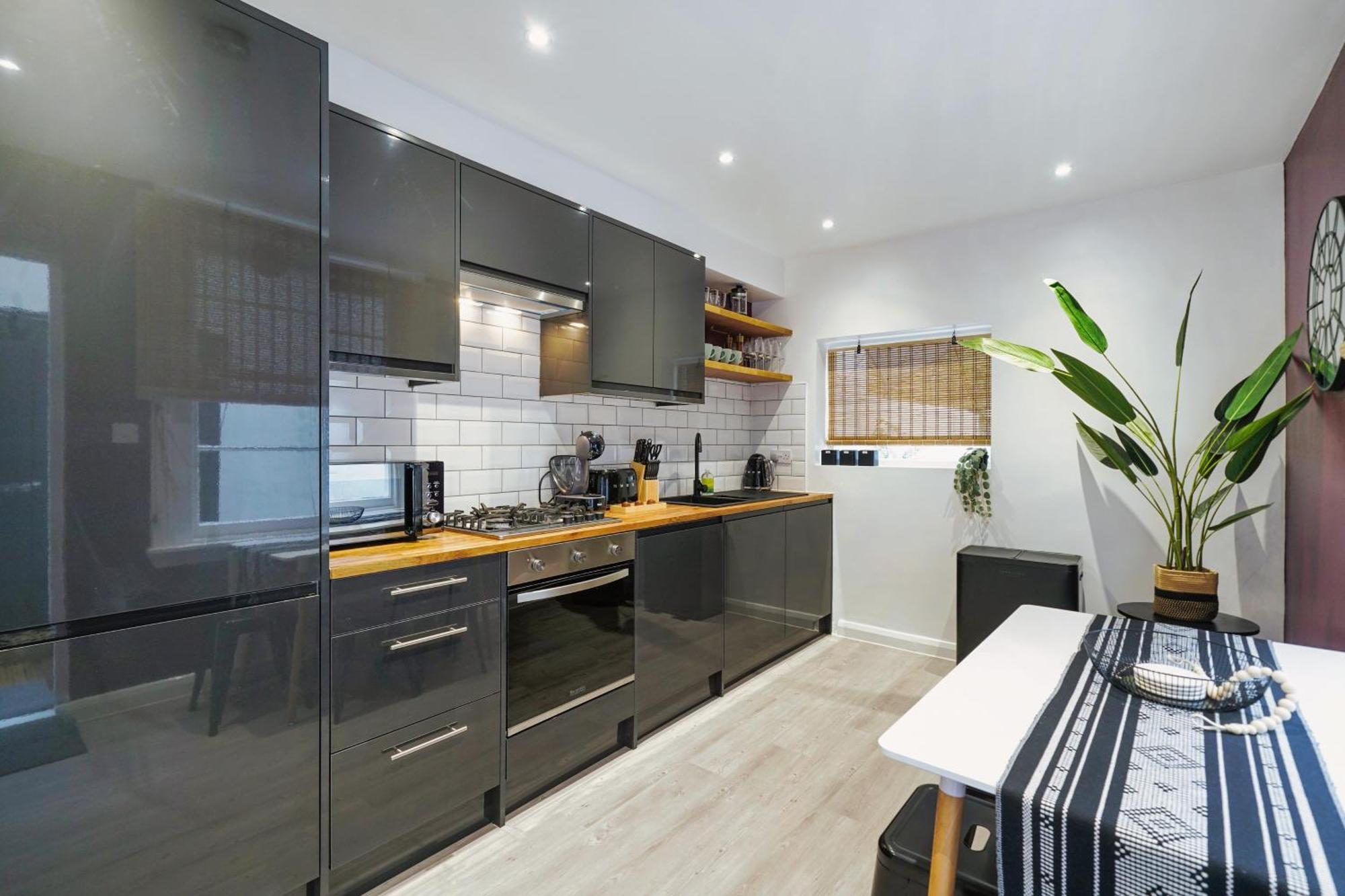 Acton - Hot Tub, Cinema & Gaming * Londres