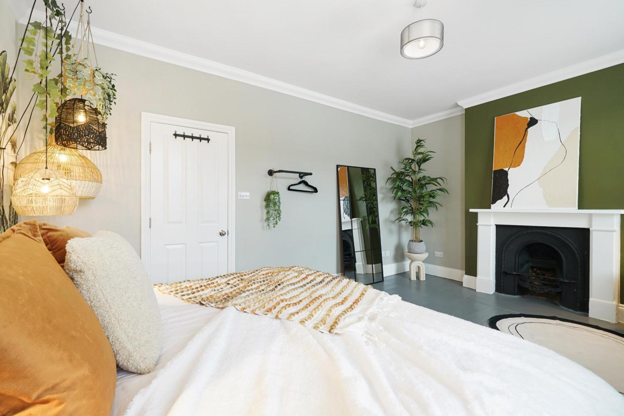 Acton - Hot Tub, Cinema & Gaming Villa Londres