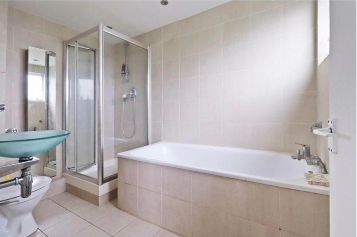 Spacious Wanstead Apartment- Sleeps 4! Appartement