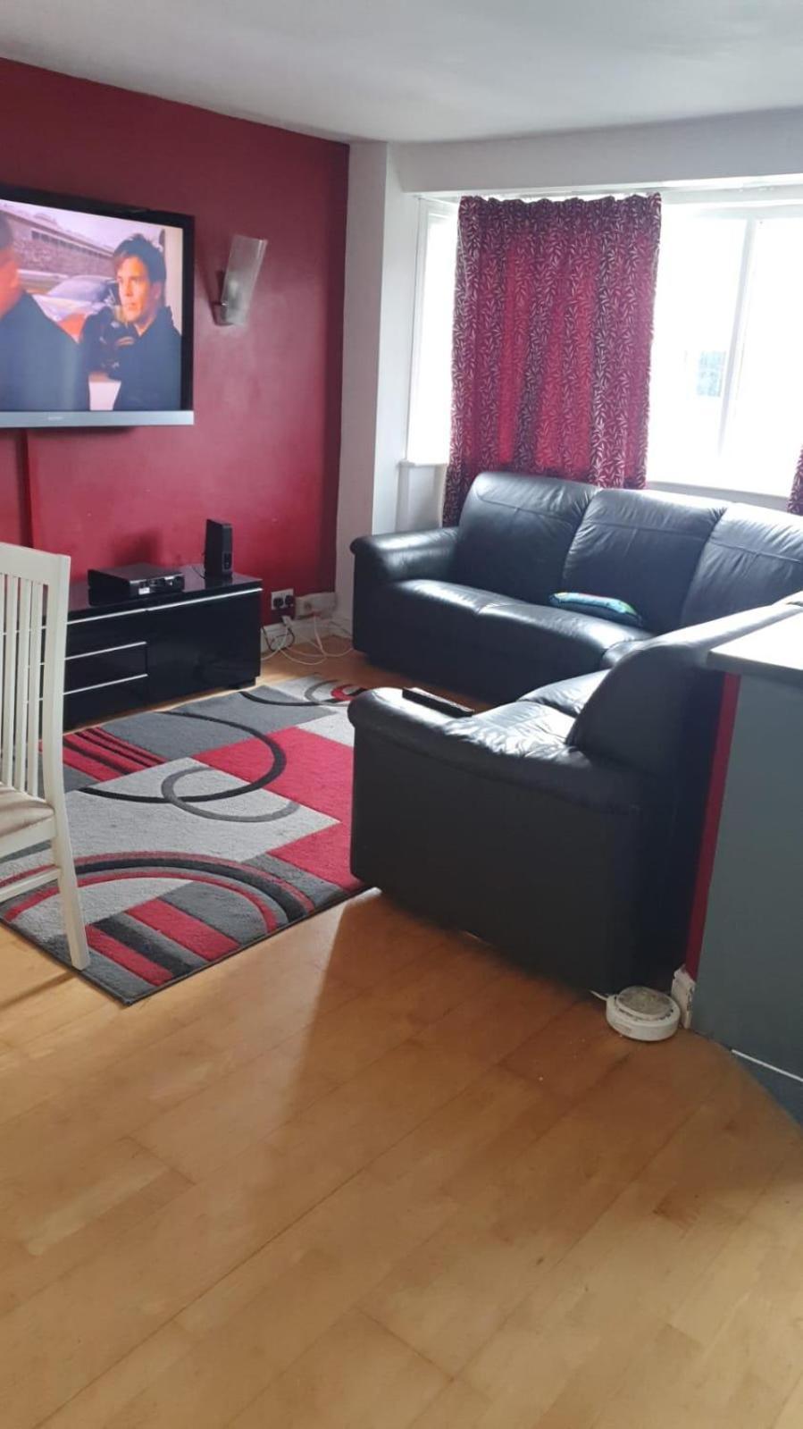 Spacious Wanstead Apartment- Sleeps 4! Appartement *
