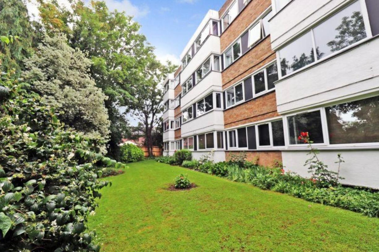 Spacious Wanstead Apartment- Sleeps 4! Appartement
