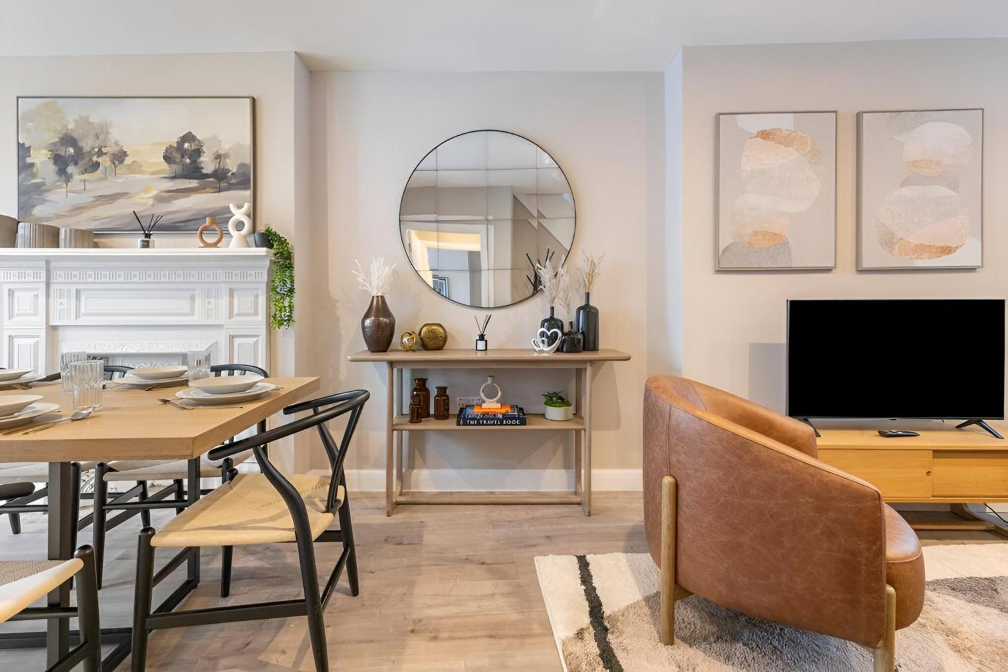 Earthy Elegance Stylish 4br For Urban Escapes Apartamento Londres
