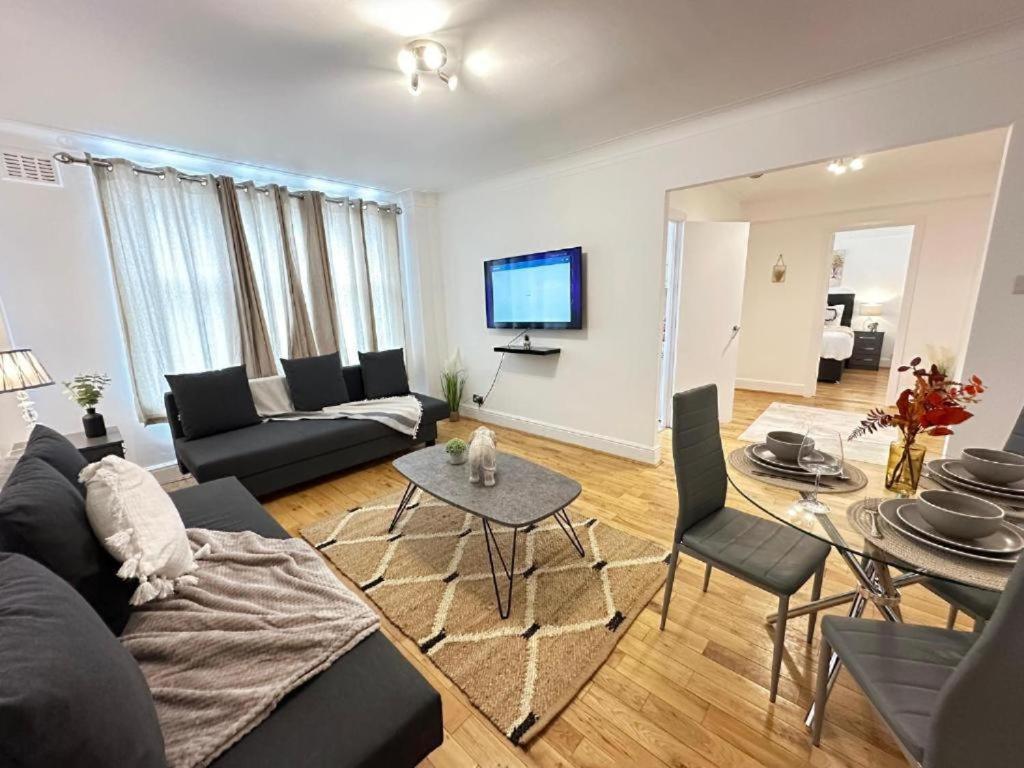 Beautiful Family Near Marble Arch Apartment *