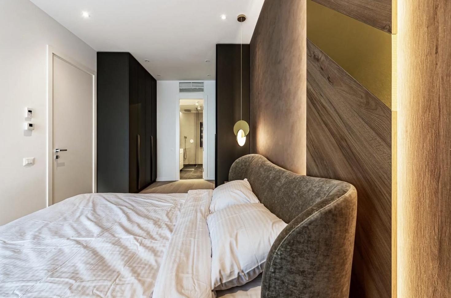 Lovely 4 Bdr Parking Appartement