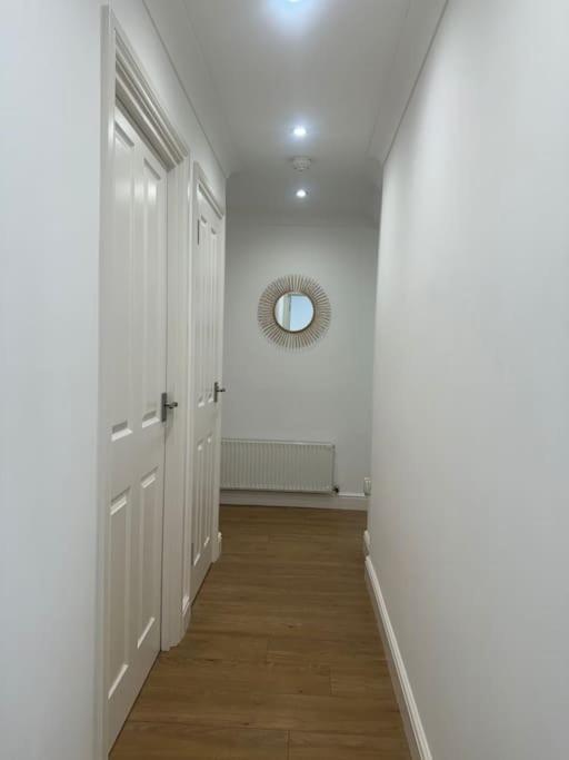 2 Bedroom, Parking, Hounslow St Appartement