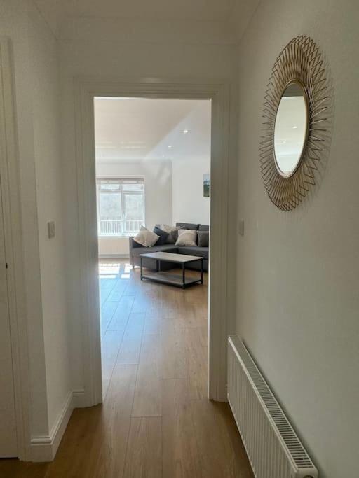 2 Bedroom, Parking, Hounslow St Appartement