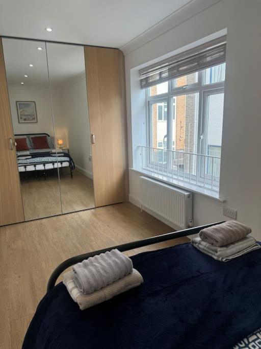 Appartement 2 Bedroom, Parking, Hounslow St *