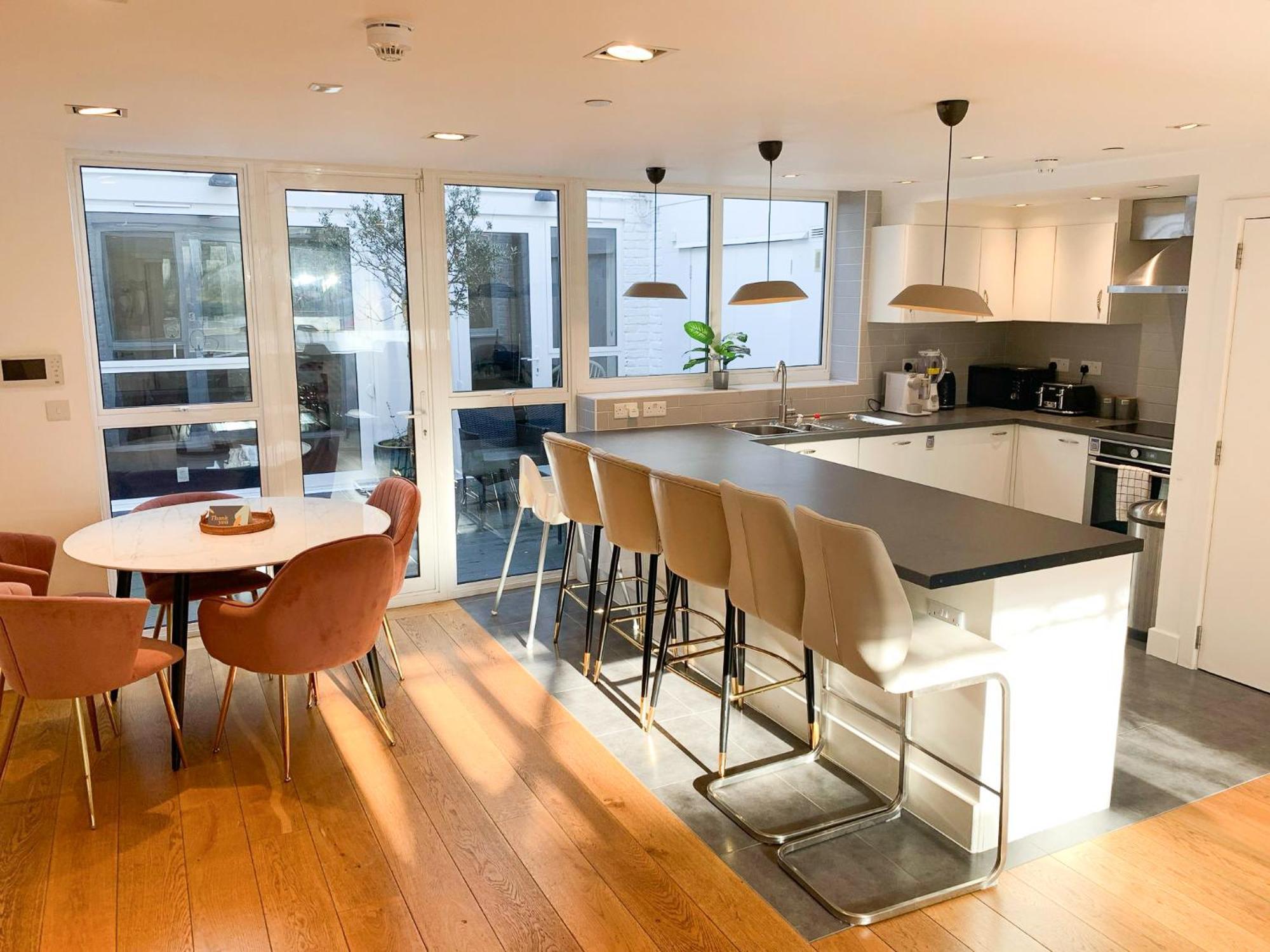 Chic 3 Bedroom Flat With Private Terrace In Holloway Near Finsbury Park Appartement Londres