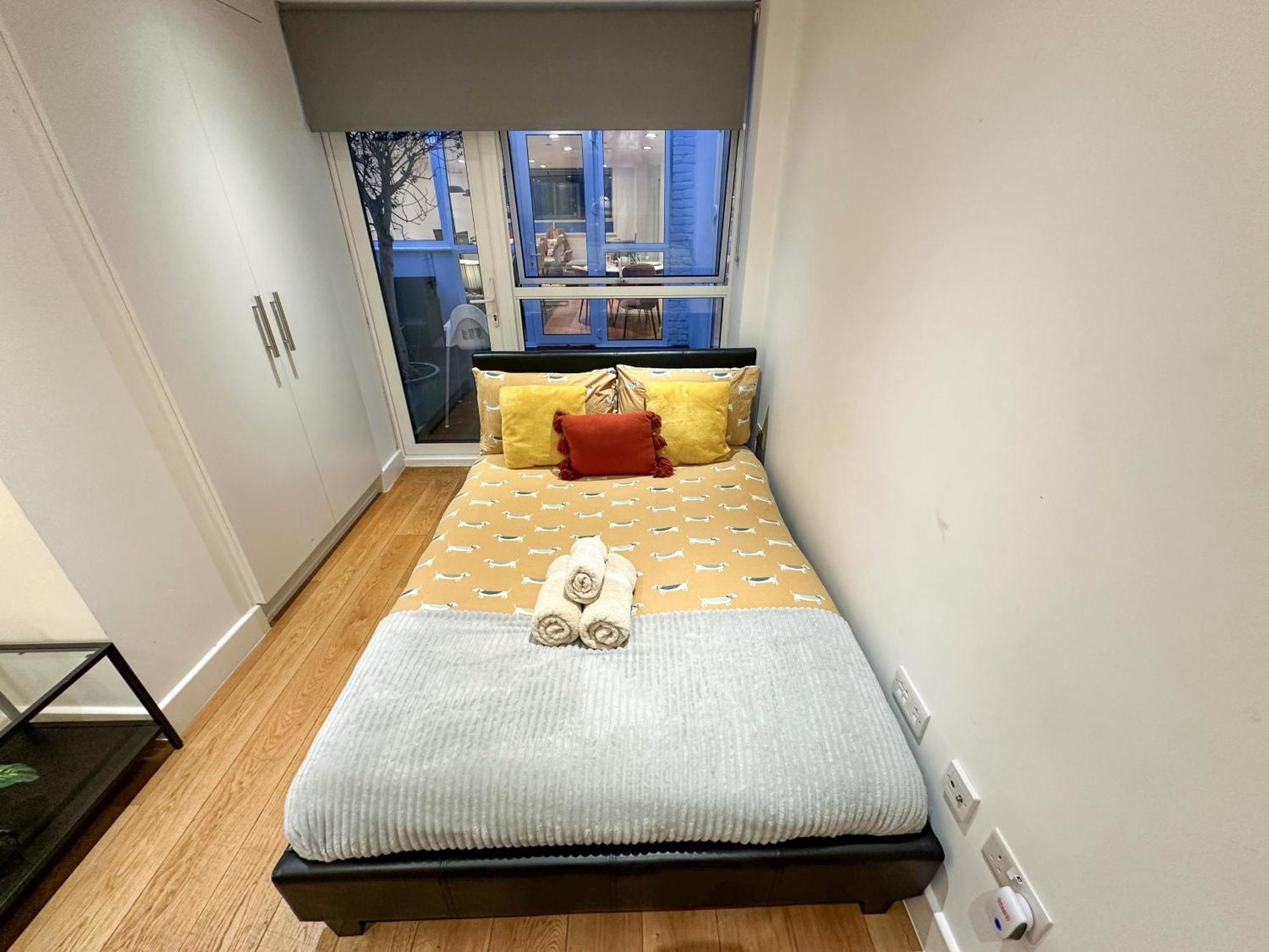 Chic 3 Bedroom Flat With Private Terrace In Holloway Near Finsbury Park Appartement *