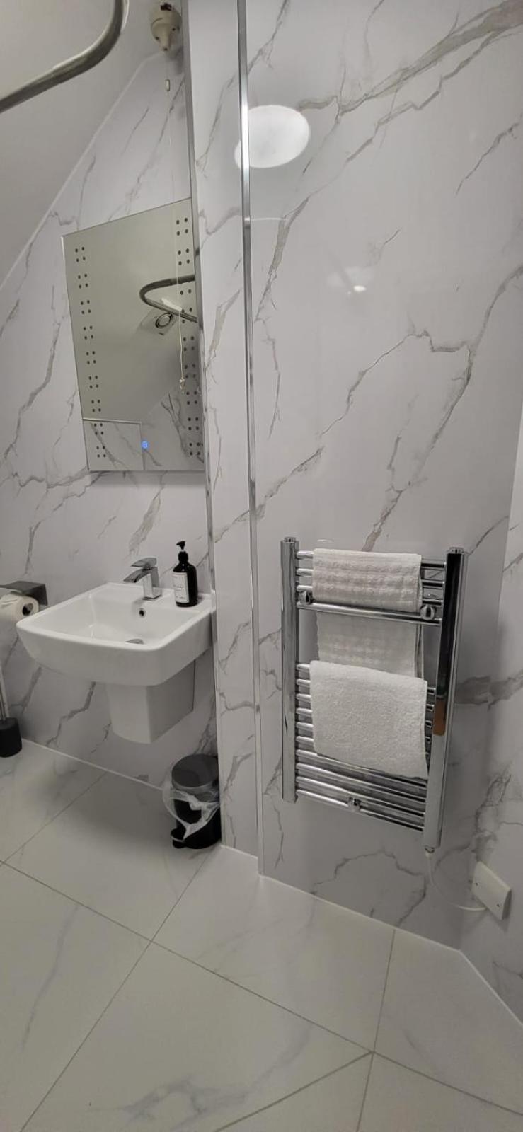 1 Bed, G-floor Close To O2, Excel And Airport Apartment London
