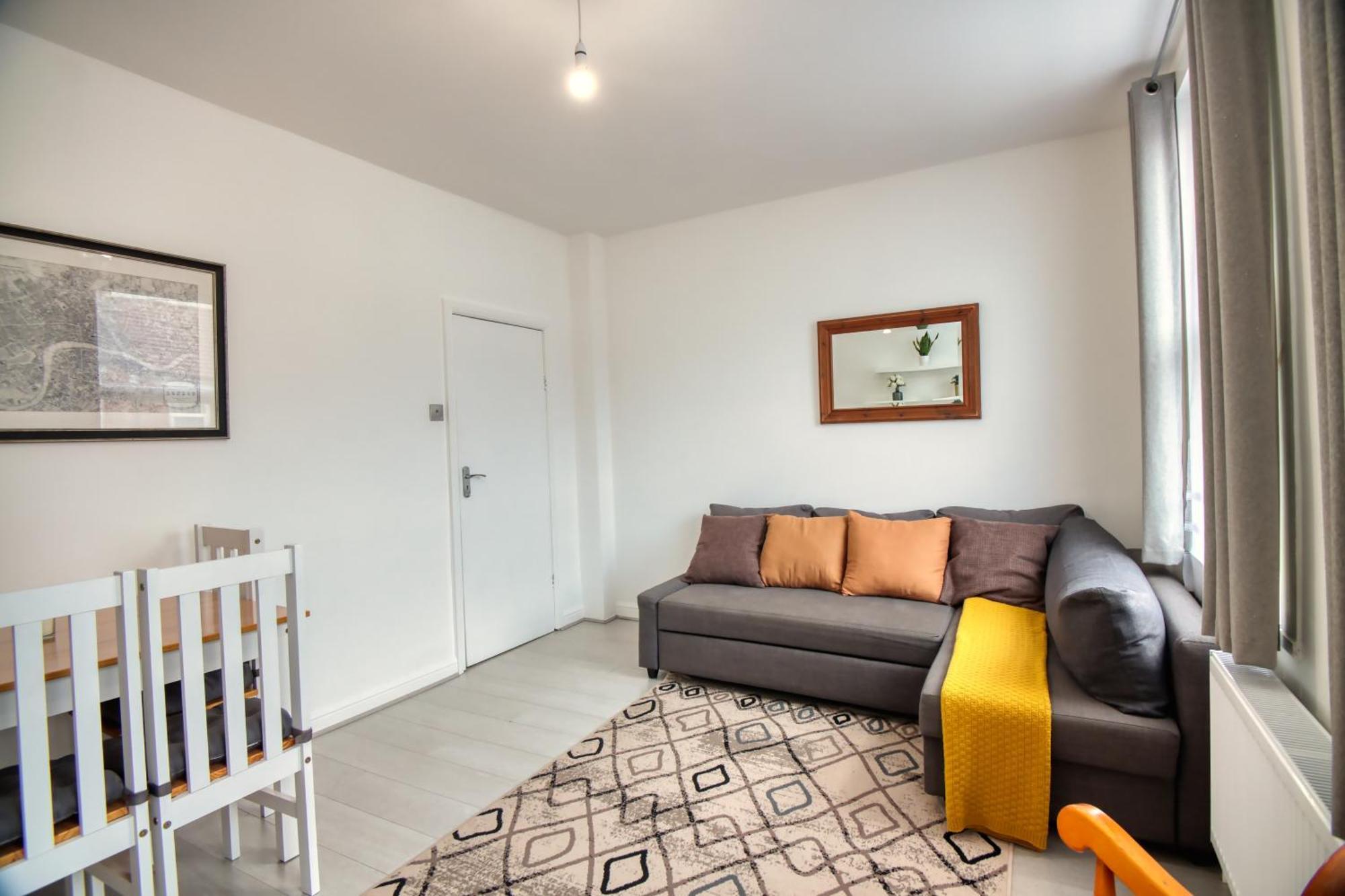 Serviced Near Tottenham Hotspurs Football Stadium Great For Contractors