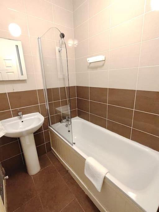 Amazing 1 Bed Flat In Fulham Near Chelsea Stadium * Londres