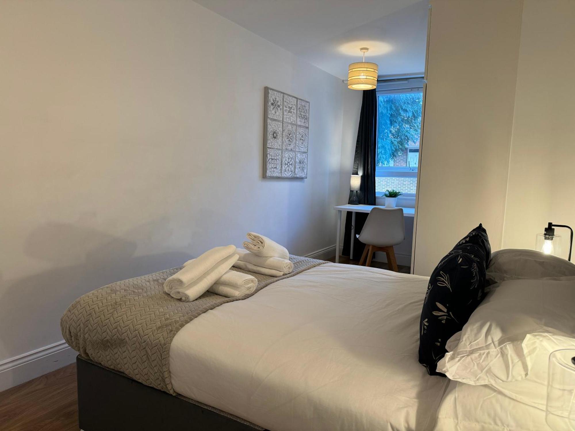Earlsfield - Two Bedroom Flat