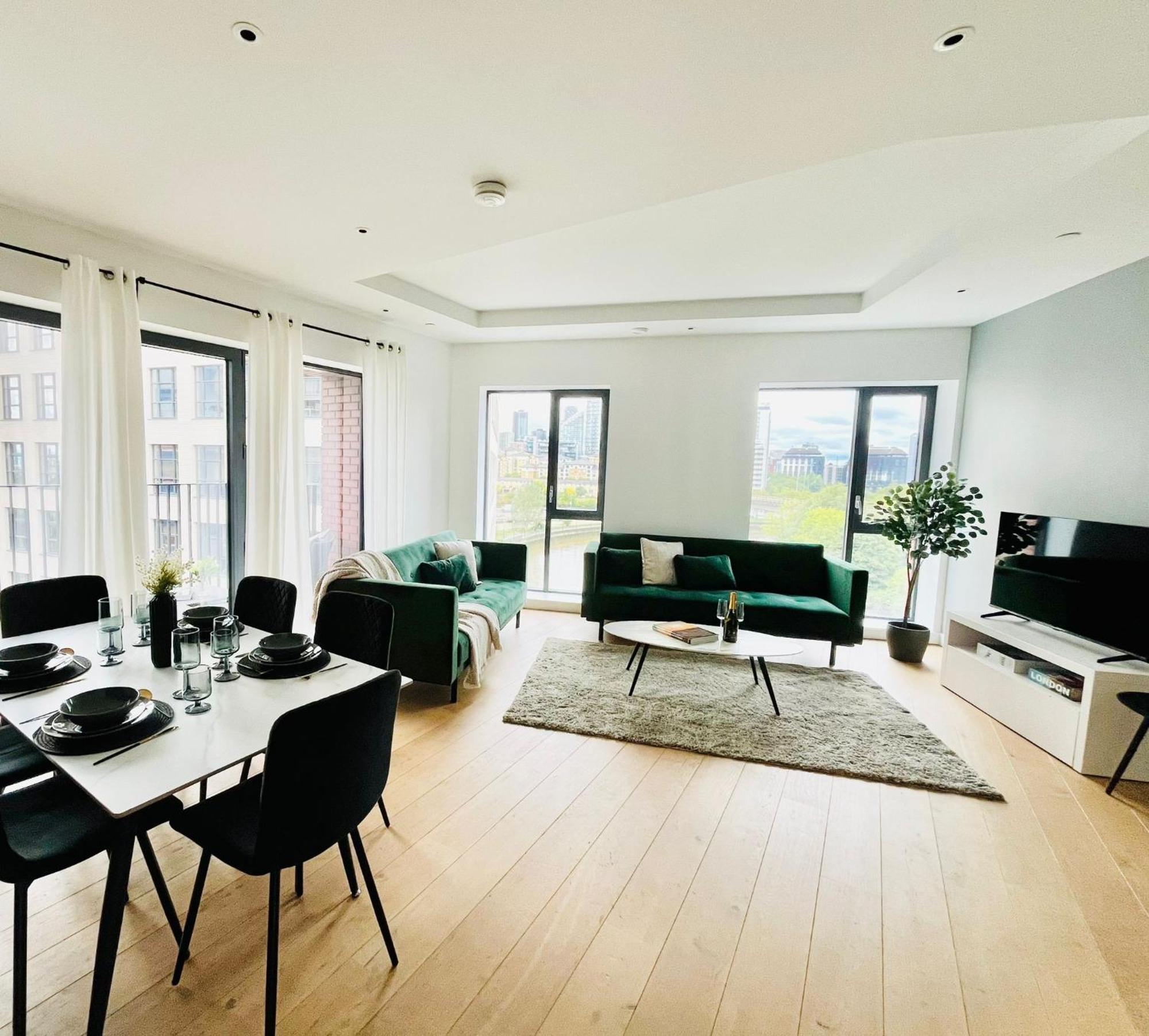 Luxurious Apartment - Prime Location Near Excel, O2 & Canary Wharf *