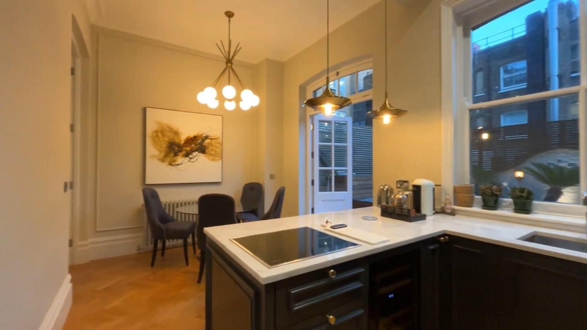 Exceptional Three-bedroom With Three En-suite Bathrooms Apartamento Londres