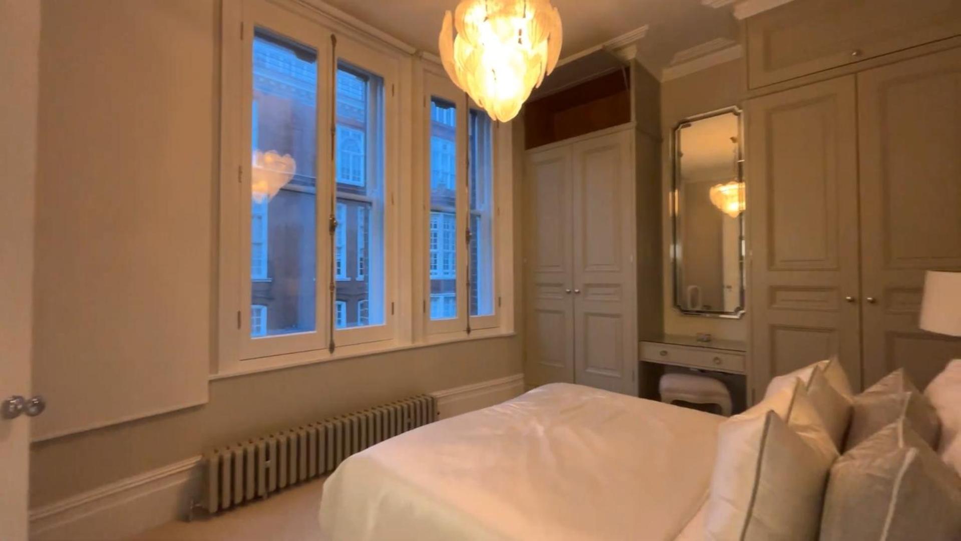 Exceptional Three-bedroom With Three En-suite Bathrooms Appartement *
