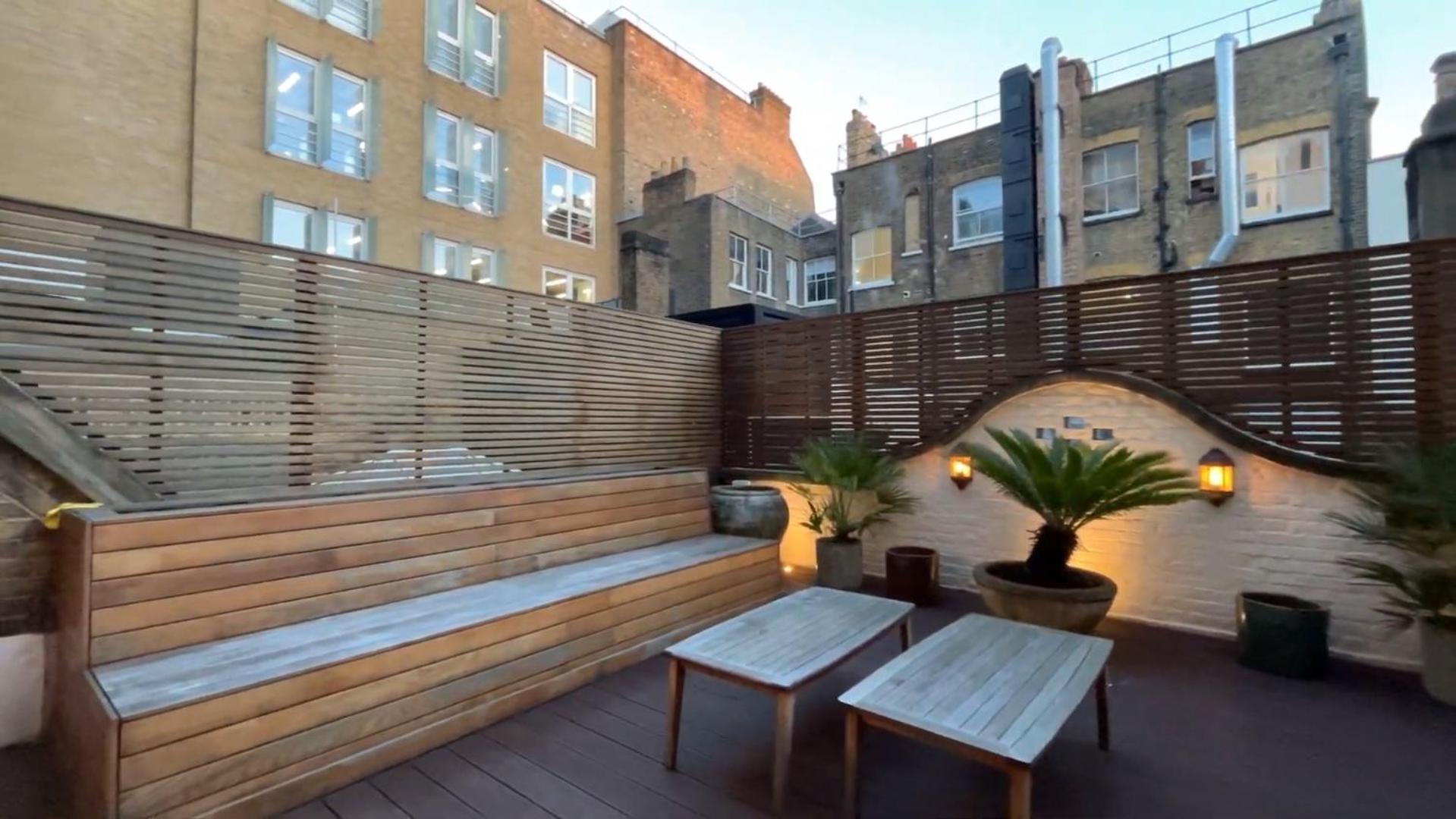 Exceptional Three-bedroom With Three En-suite Bathrooms Appartement Londres