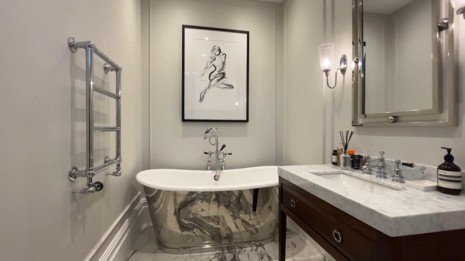 Exceptional Three-bedroom With Three En-suite Bathrooms Londres