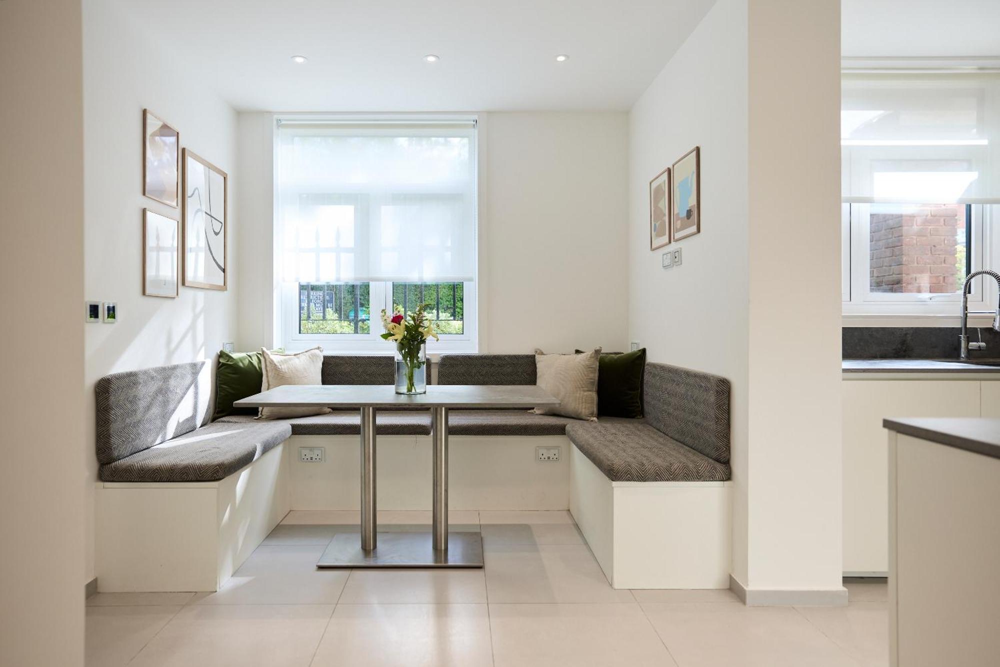 The Primrose Hill Place - Charming 4bdr Flat With Communal Garden