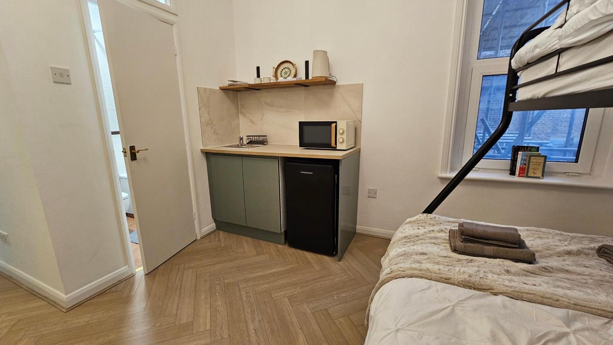 Newly Renovated & Ensuite Rooms! - Camberwell Apartamento *