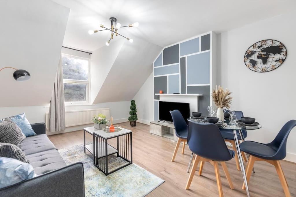 Crystal Palace Stylish Gem Slp 4 Next To Transport Apartamento