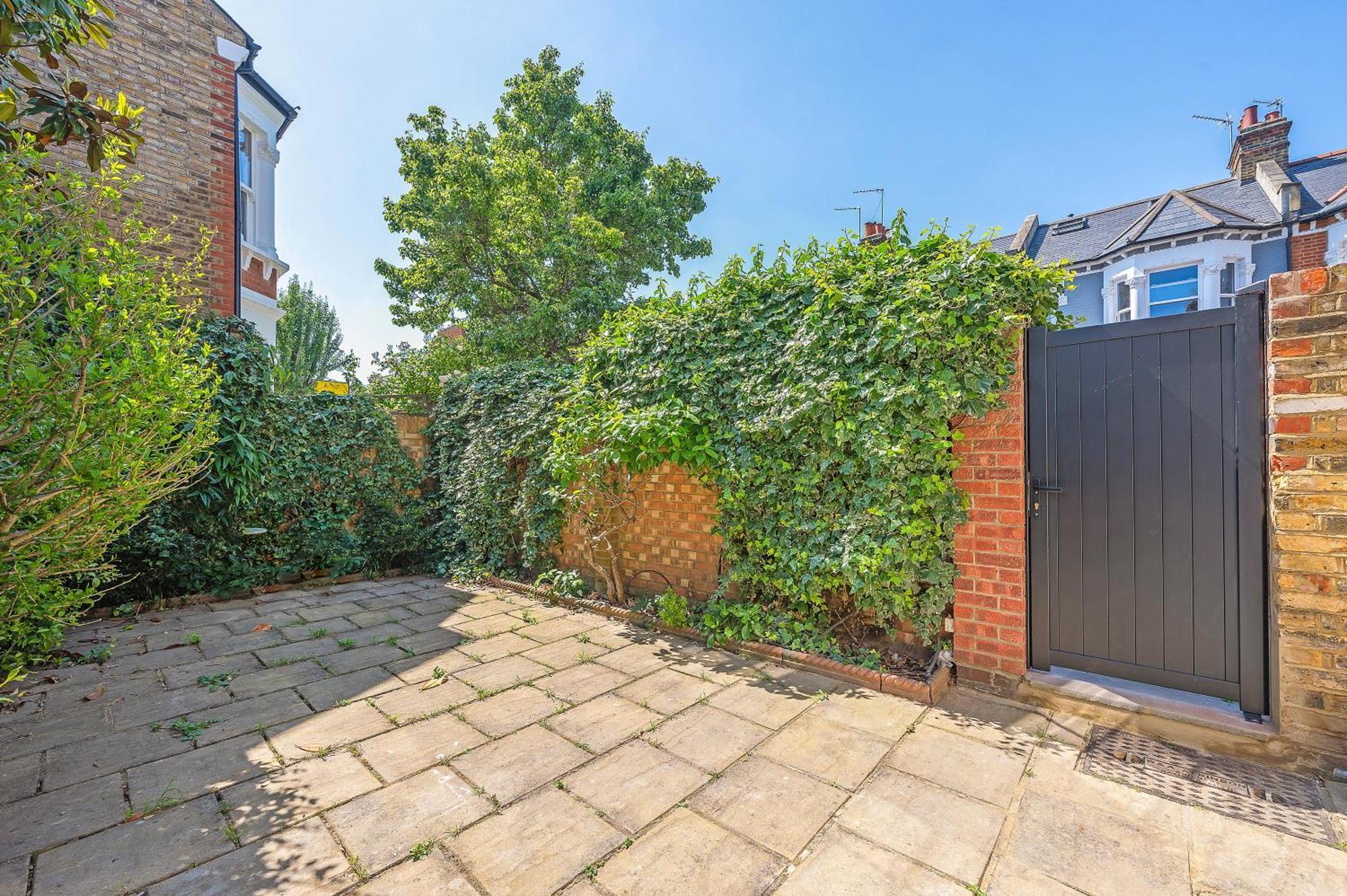 Blossom House New 3bed House In Barons Court * Londres