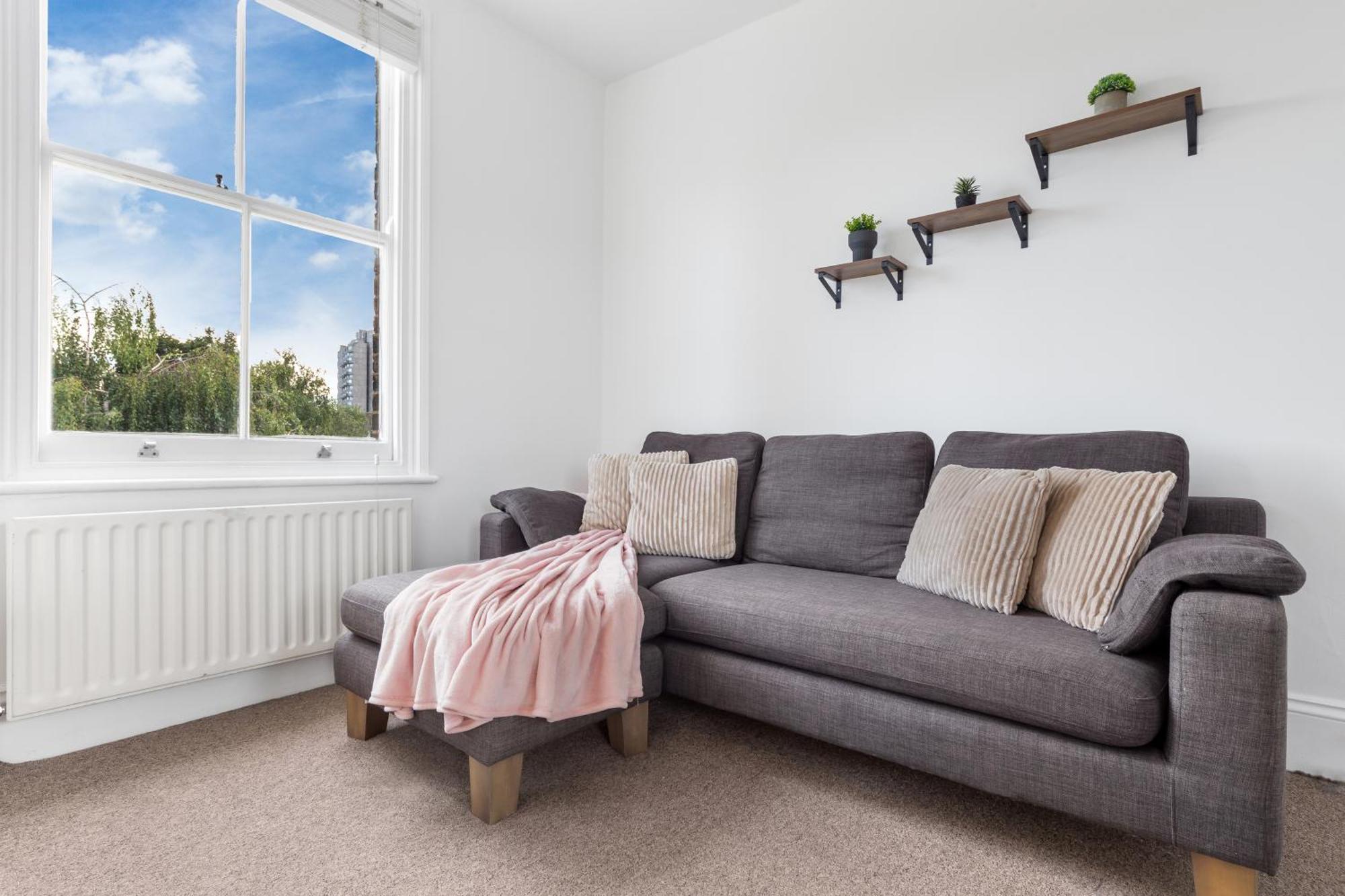 Luxury 4 Bedroom Flat With Stunning Shard View From Terrace In London! Next To Station, Sleeps 9 Apartamento *
