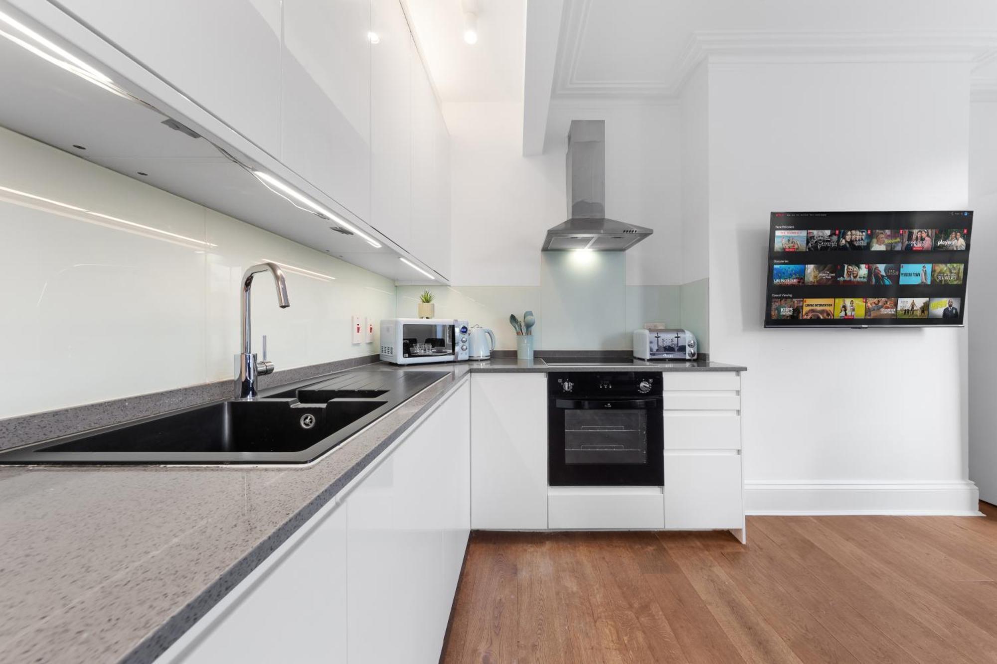 Apartamento Luxury 4 Bedroom Flat With Stunning Shard View From Terrace In London! Next To Station, Sleeps 9 *