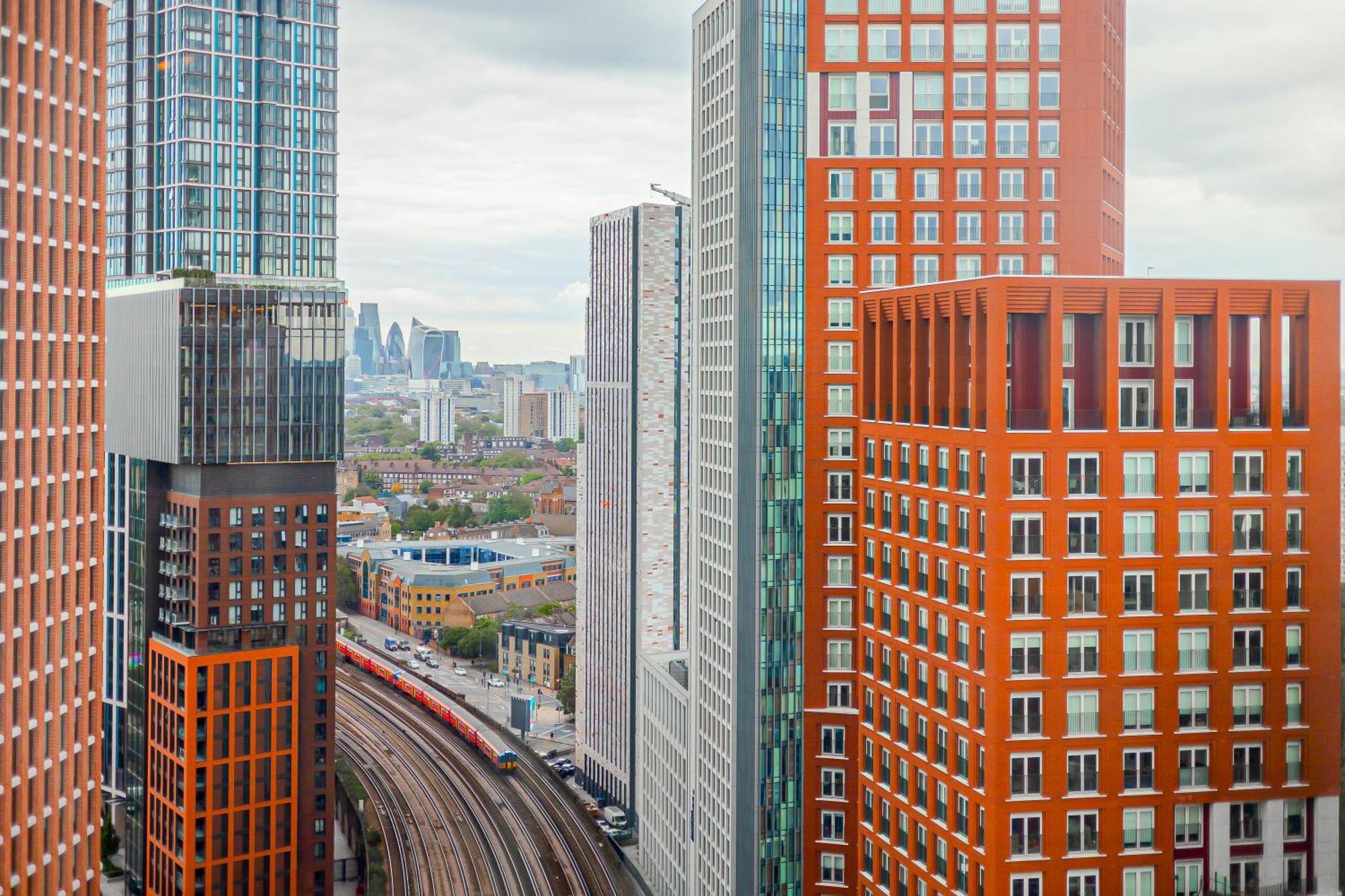 Bright 2br High Floor Flat, Nine Elms, 3min Tube Appartement