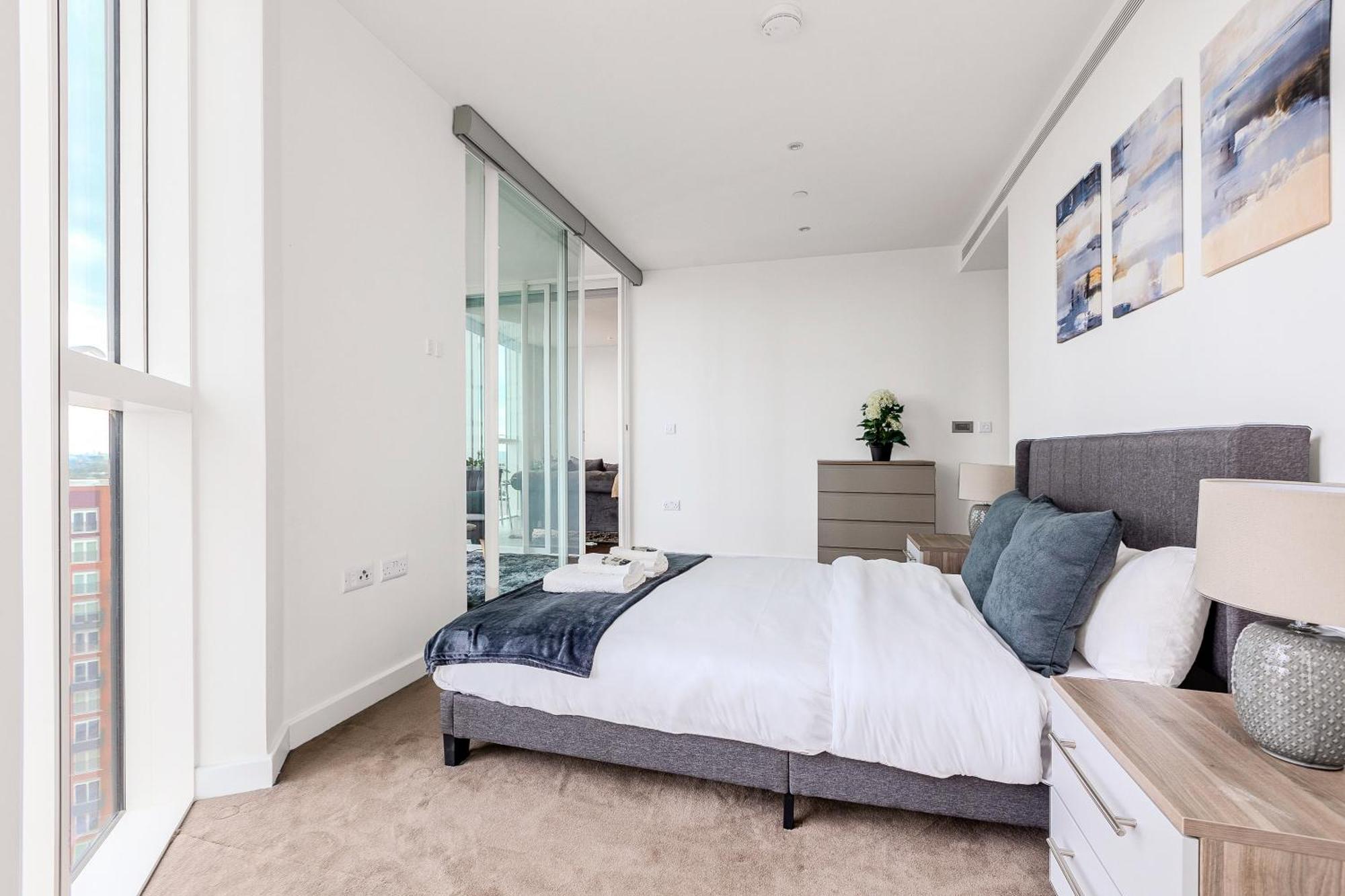 Appartement Bright 2br High Floor Flat, Nine Elms, 3min Tube