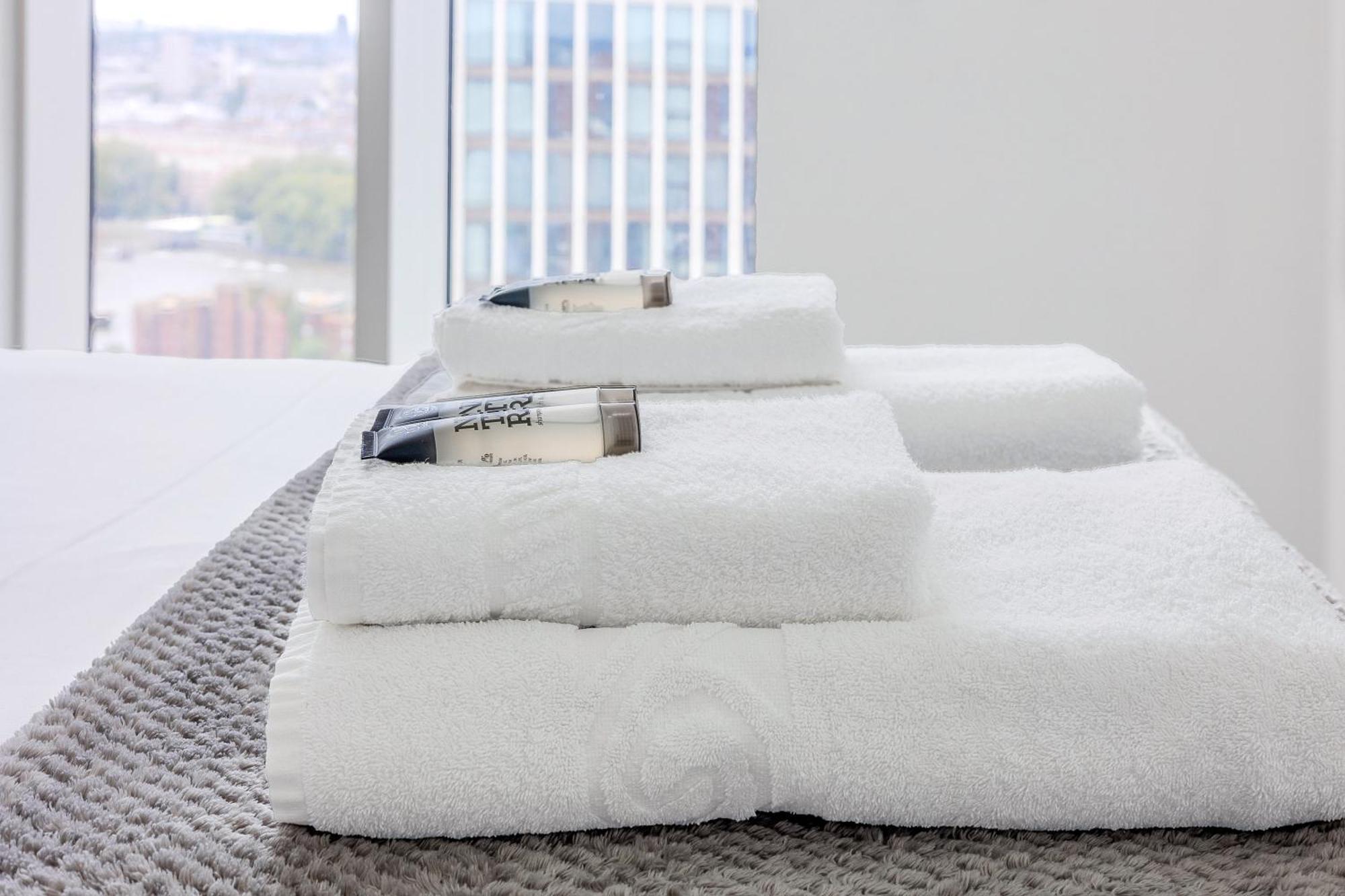 Appartement Bright 2br High Floor Flat, Nine Elms, 3min Tube *