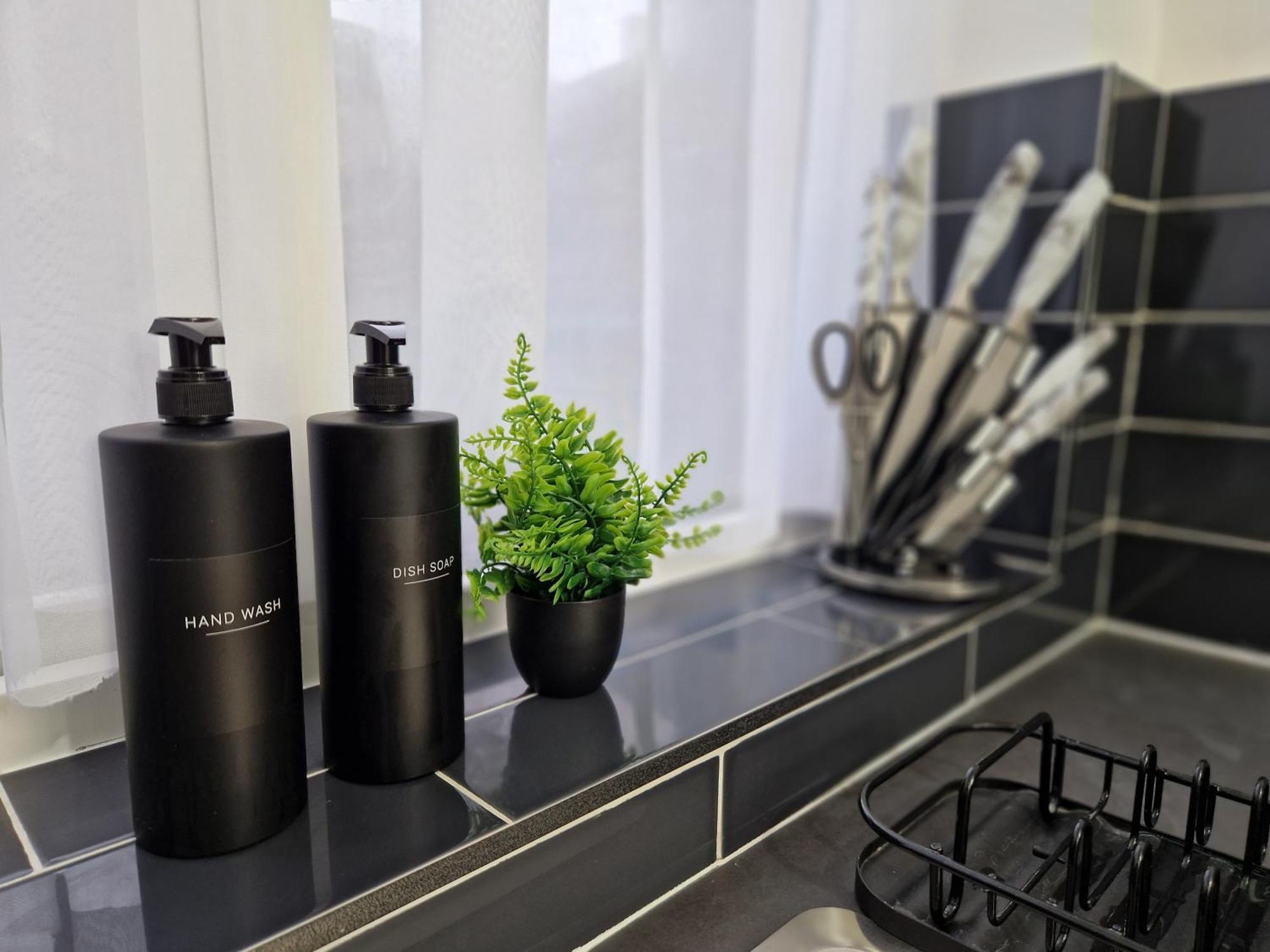 Apartamento Excel Airport King Beds Garden *