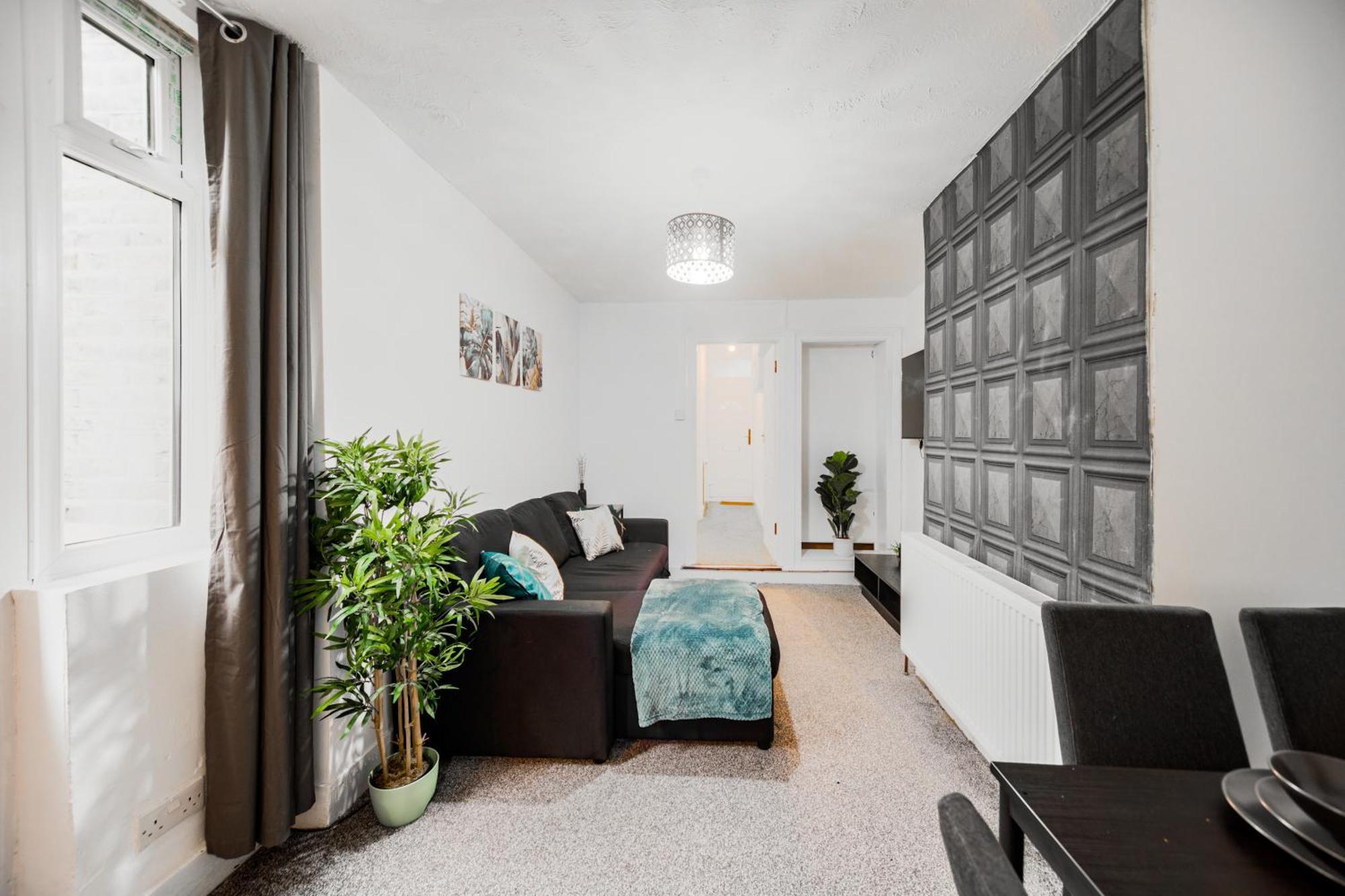 Apartamento Excel Airport King Beds Garden