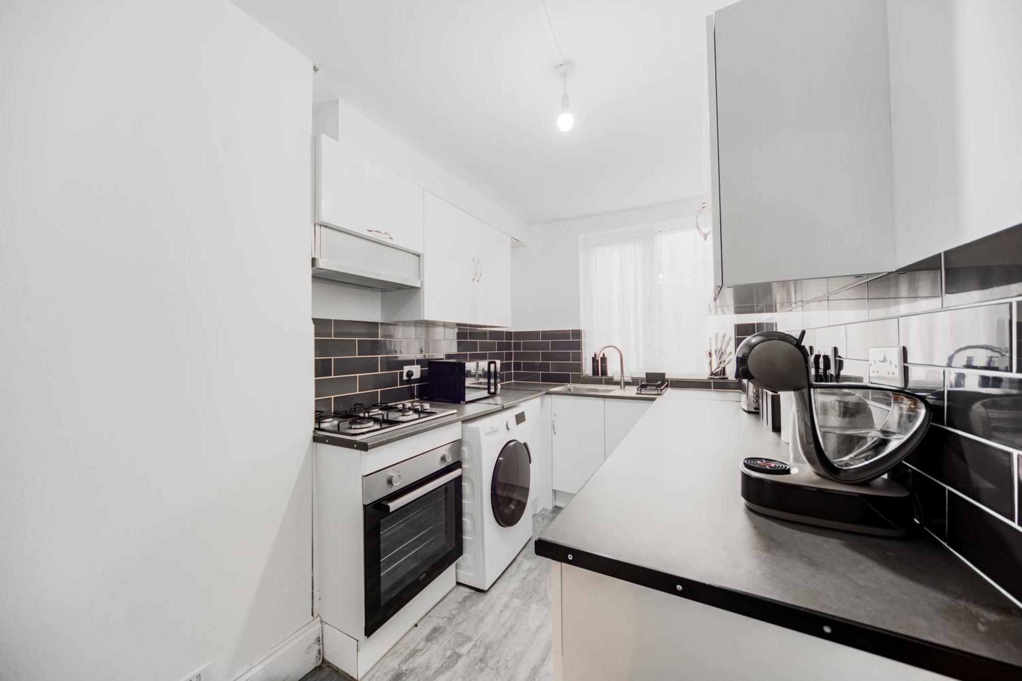 Apartamento Excel Airport King Beds Garden *
